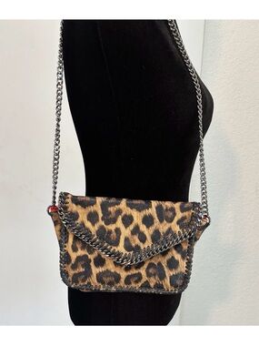 Sondra Roberts Squared Leopard Print Crossbody Bag Gunmetal Chain Trim Flap Edgy